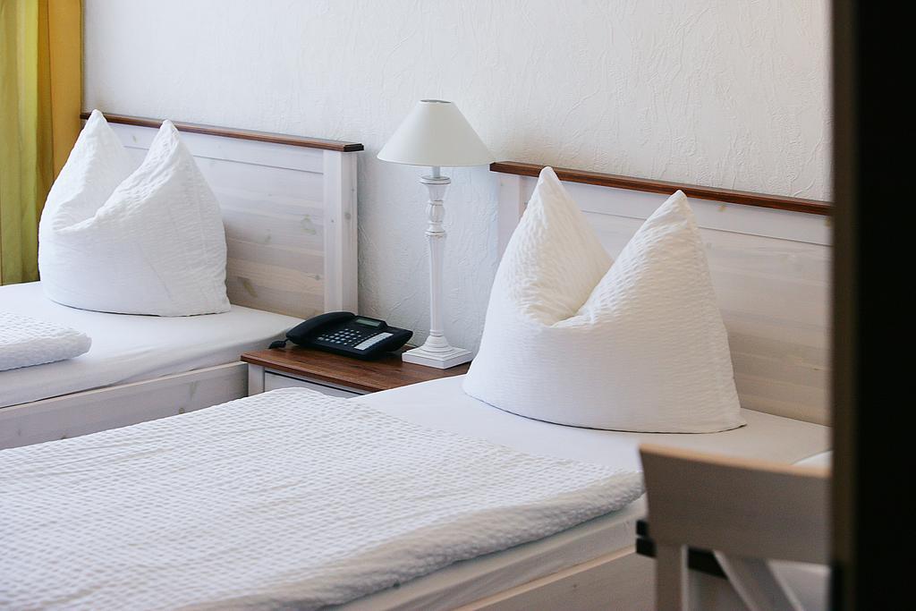 Garni Hotel Bodden Gummersbach Quarto foto